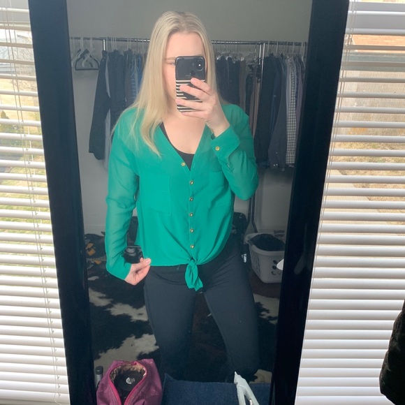 Papaya Sheer Kelly Green Blouse - Picture 1 of 8